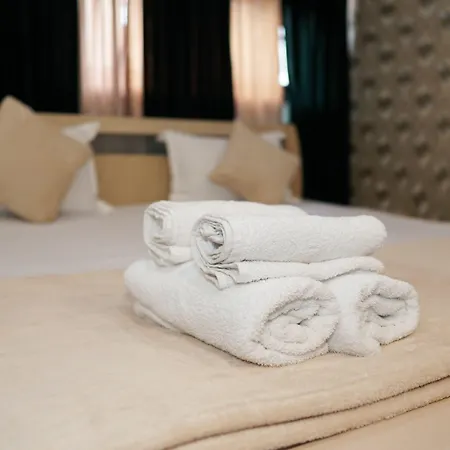 Center By Acme Rent 4*