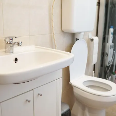 Center By Acme Rent 4*