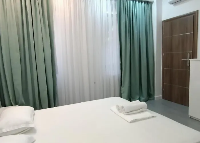 Center By Acme Rent Гостьовий будинок Бухарест