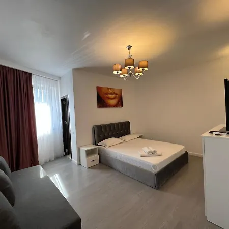 Center By Acme Rent