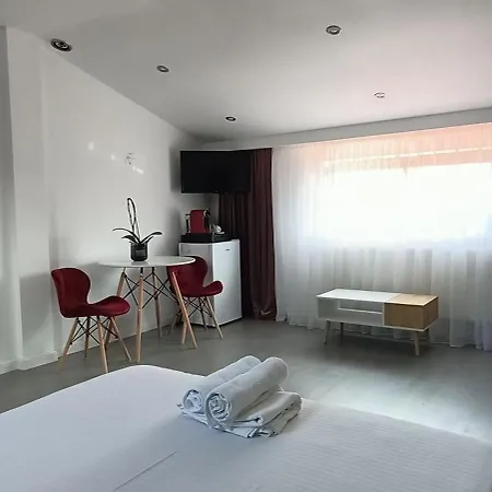 Center By Acme Rent 3*