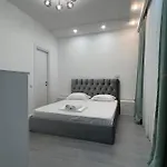 Center By Acme Rent