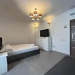 Guest house Center By Acme Rent Bucharest