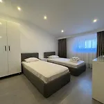 Guest house Center By Acme Rent 3*