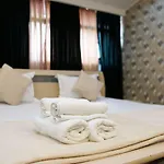 Center By Acme Rent 3*
