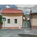 Center By Acme Rent Guest house